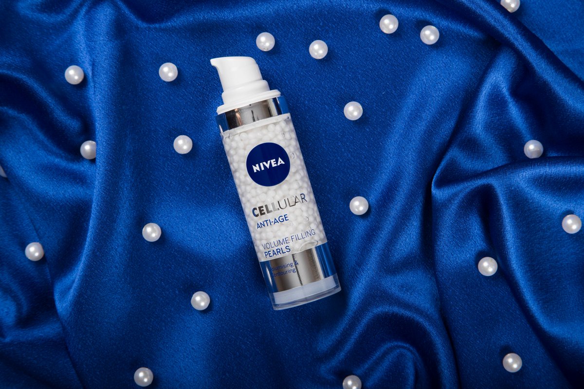 NIVEA Cellular Dolgunlaştırıcı İnci Taneleri ile ciltteki değişimi keşfet. Daha dolgun, daha sıkı ve daha genç görünümle #YıllaraYenilmeyin