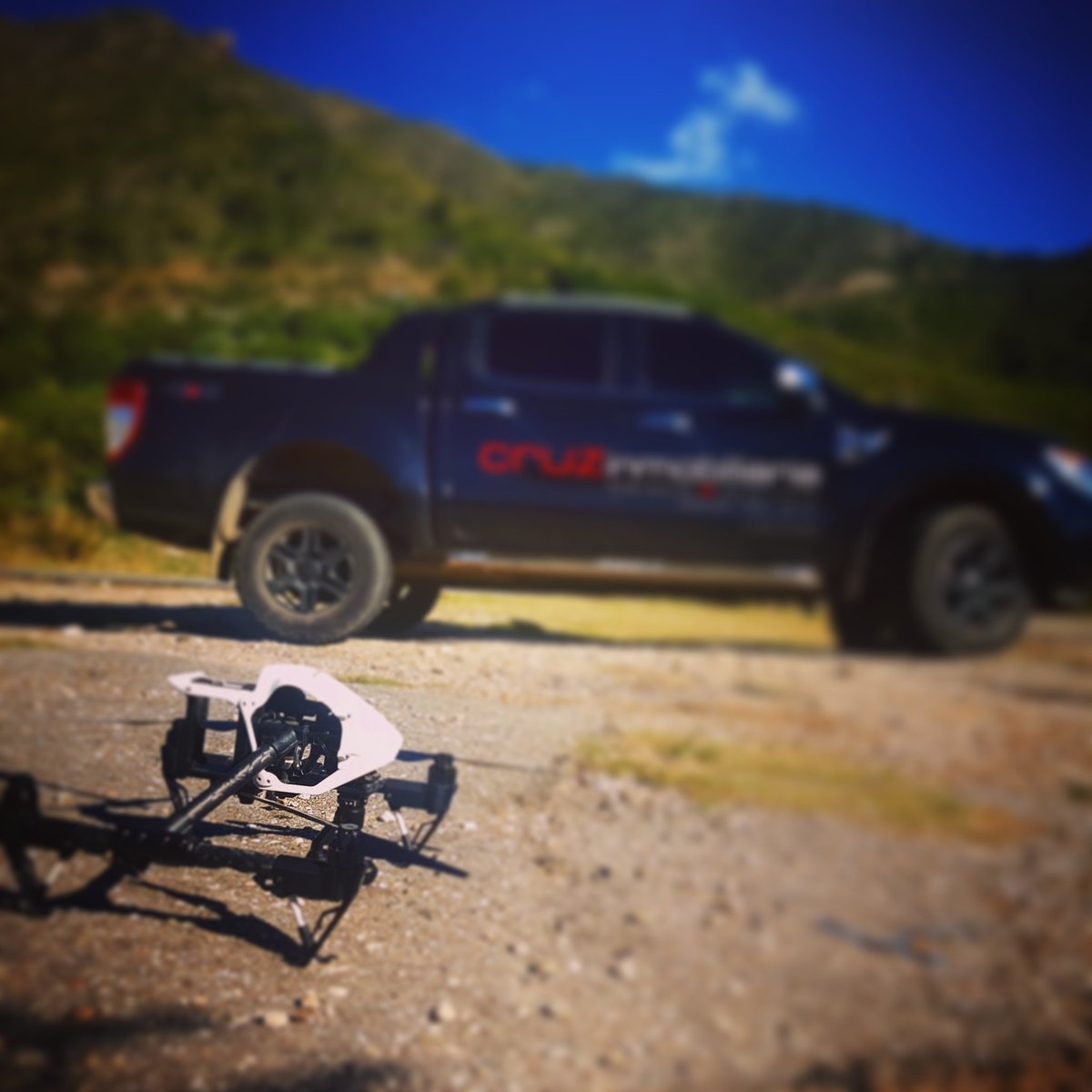 GLSpro's tweet photo. Start working 2017 with #ProlandMedia flying & capture footage on the Hill #GLSpro #DJI #Inspire #MAXXUAV #VillaDeMerlo #SanLuis #Argentina https://t.co/gqugEAxfSj