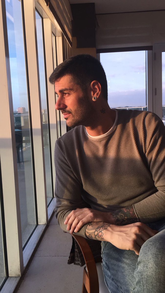 MelendiOficial's tweet photo. Amaneciendo en Miami https://t.co/6wq4VTtGAs