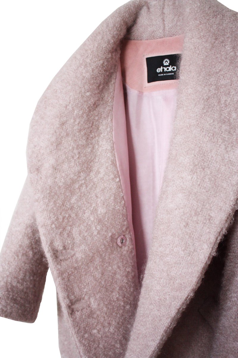 EtralaLondon's tweet photo. Don't you love this too? 💕 new coats up on the website: https://t.co/P3CYEEpTS5 https://t.co/xfMVZt5UXx