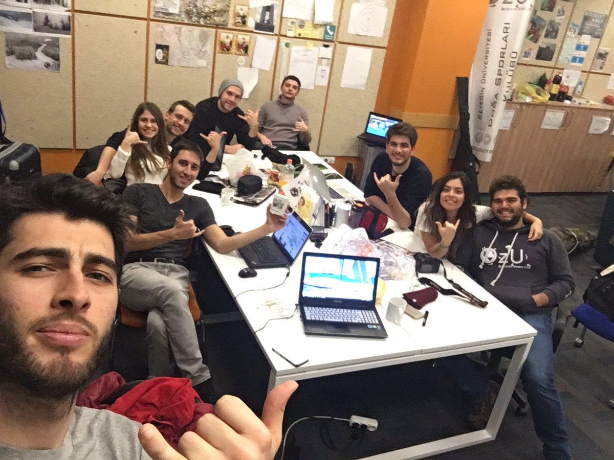 ozuoutdoor's tweet photo. Döneme hızlı başladık, ilk toplantıdan hepinize selamlar 🤙🏽🎉 https://t.co/wGnw8HuYDQ