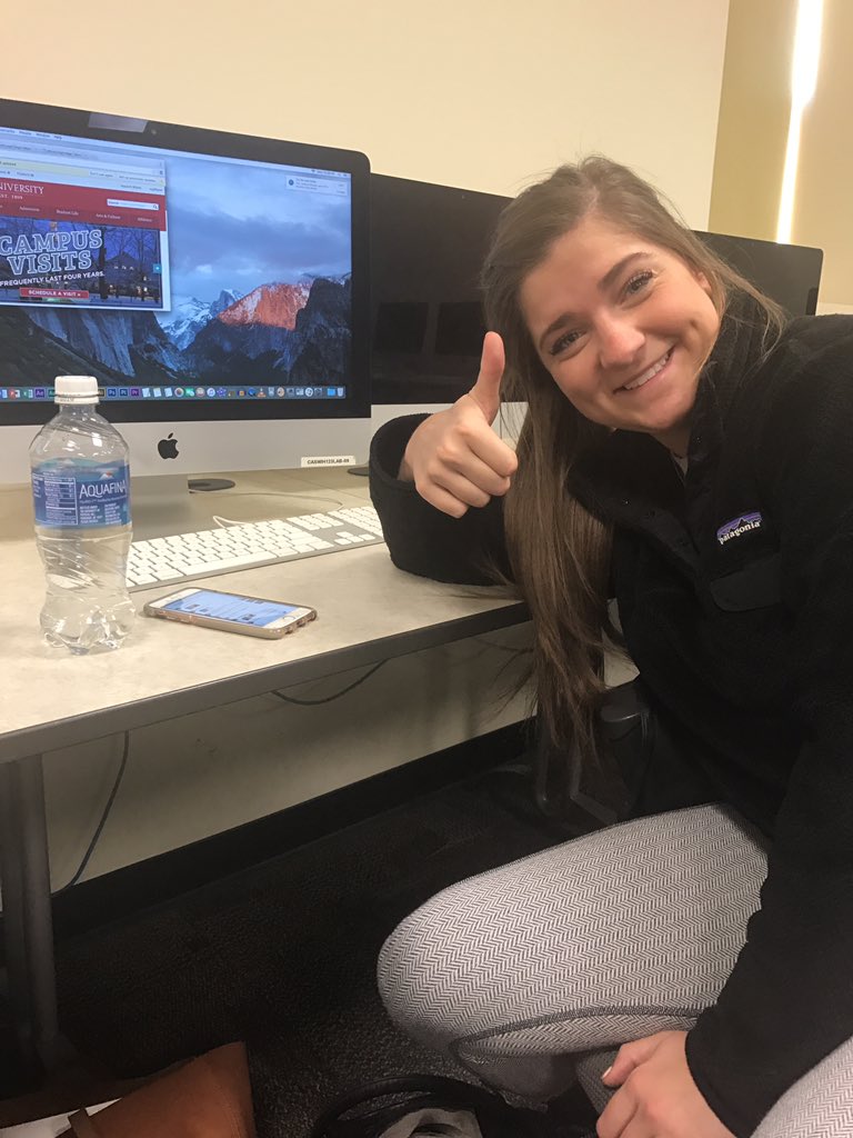 maggiee_thomas's tweet photo. Making sure we turn in our proposals on time for CMS 401! #201diary https://t.co/lDJBChT6Ky