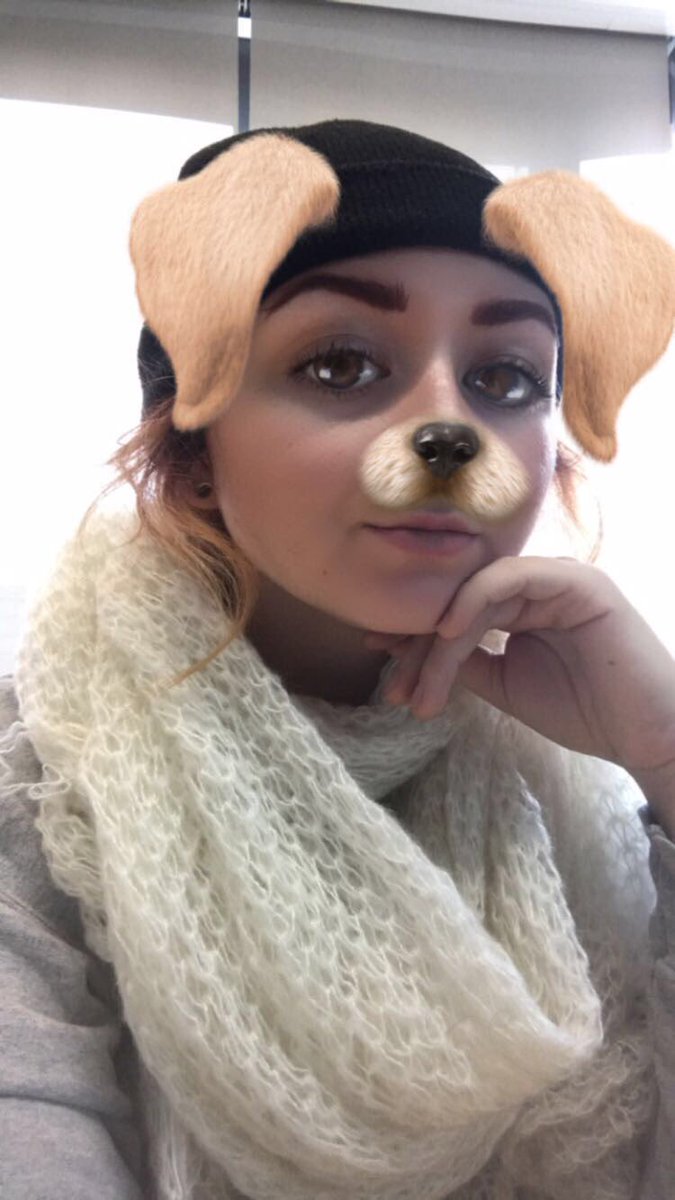 callieeatsfood's tweet photo. you vs. pup he tells u not to worry about #filterwars https://t.co/XDtzg7Fo70