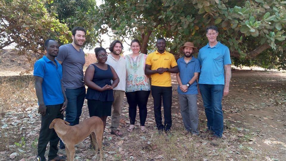 gohumanityworld's tweet image. The entire @HumanistService team together with HSC director, Conor Robinson, and author of the book Choosing Peace, Ike Lasater.