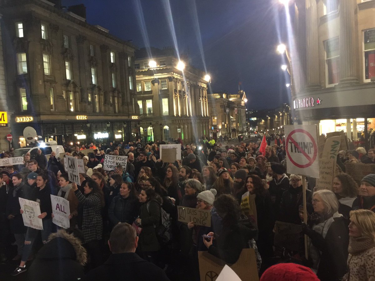 HitsNENewsX's tweet photo. Hundreds of protesters gather around Grey's Monument to say Newcastle stands with Muslims and refugees. https://t.co/kwv7e1b0Yq