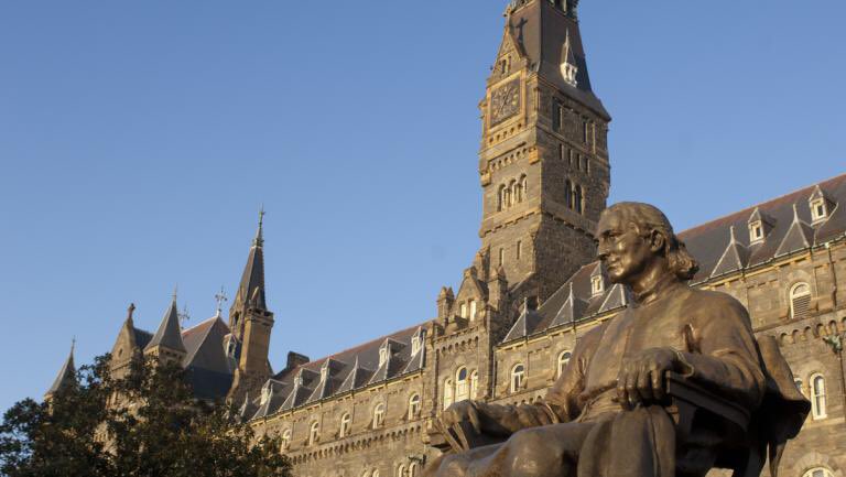 doc_dbrown's tweet photo. Overjoyed to say that I am committed to GEORGETOWN UNIVERSITY ! Thankful for all my coaches, my family, and this opportunity. #HoyaSaxa 
🔵🐶 https://t.co/SkG9eu8WHT