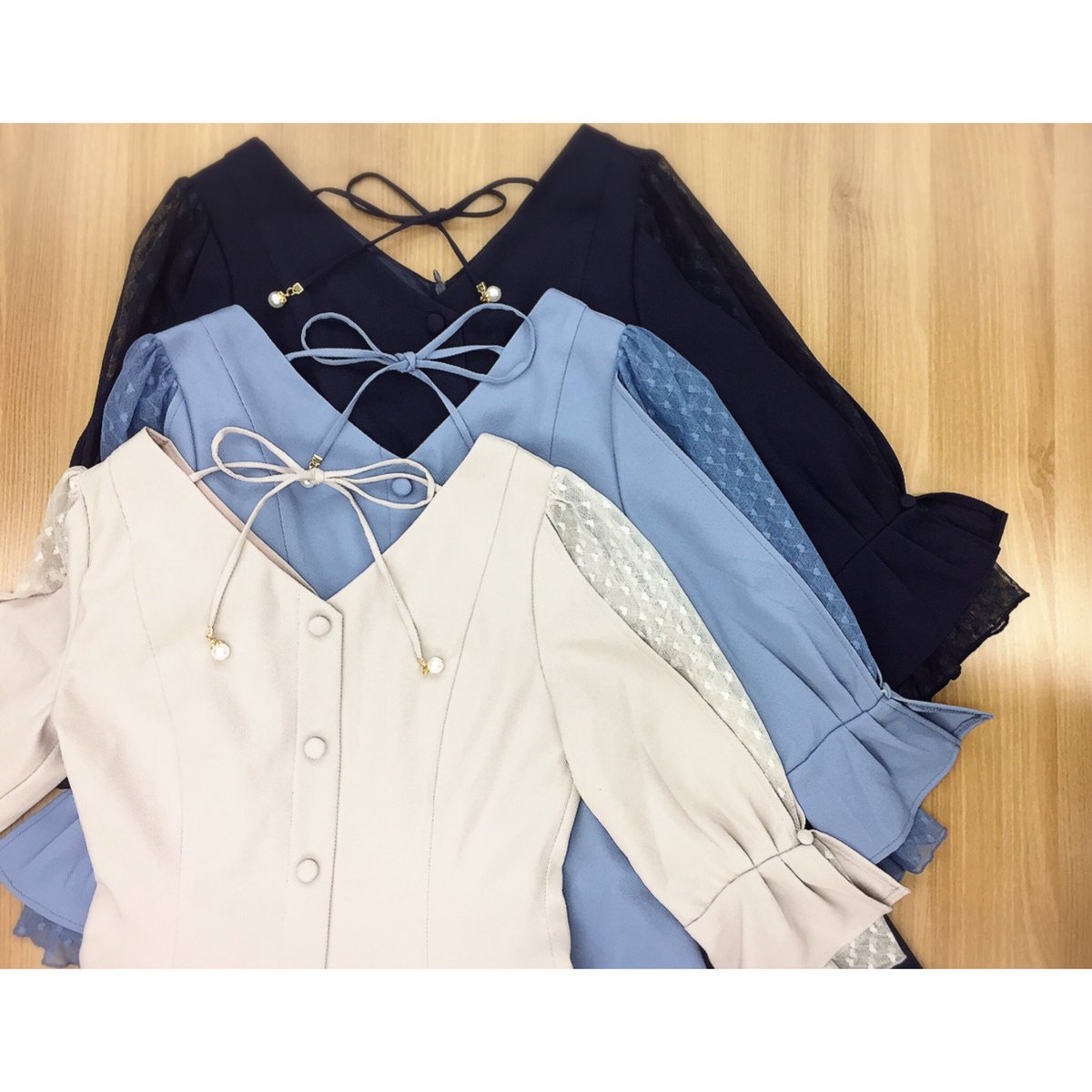 Rojita V Twitter Spring Collection 1 31 Tue 入荷予定 チョーカー風リボンネックワンピース 7900 Tax お袖の透け感がポイントのフレアワンピース おリボンは前でも後ろでもどちらでも結んでいただけます T Co Po6f1ifj1o T Co Qdwcjympmo