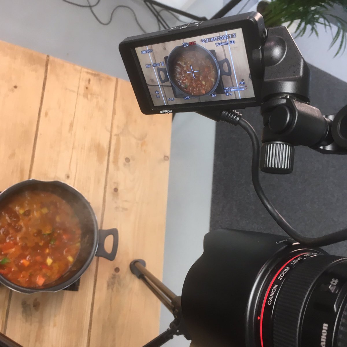 cutscenemedia's tweet photo. Working with @theluxteam this week on some deeeeelicious videos. https://t.co/0Qc2Ww2iAH