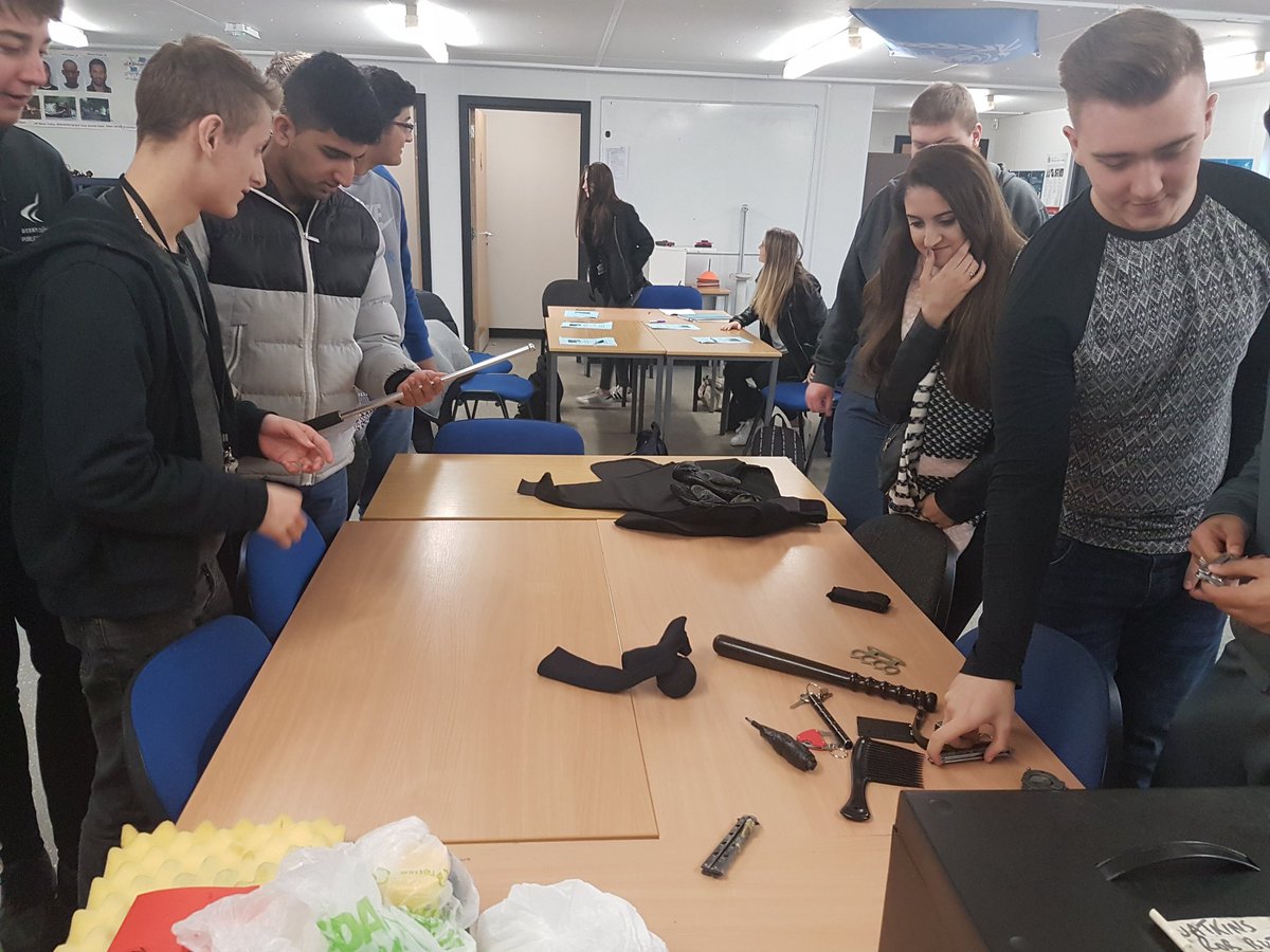 DerbycollegePS's tweet photo. #DC_echo trying some PPE and search training in preparation for their work experience https://t.co/fJqDqWH9mQ