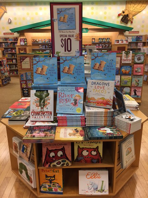 BNGenevaCommons's tweet photo. Bring your little readers &amp; soon to be readers to #WeeklyStorytime at 10:30AM TODAY! Don't miss the fun! #EveryMonday #BNStorytime https://t.co/C4HV2FDxUt