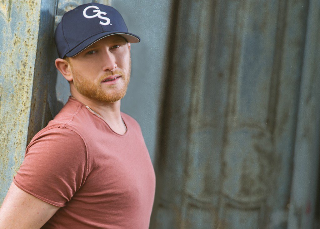 SoundsLikeNash's tweet image. #nowplaying @coleswindell  - #Flatliner ft. @DierksBentley : slnash.co/3-HeVTw