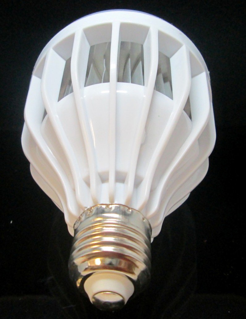 SAEnergyGroup's tweet image. 15W 220V LED CHIP BULB E27
Visit our Website For Information- saeg.co.za 
#LED #Chipbulb #E27 @SAEnergyGroup