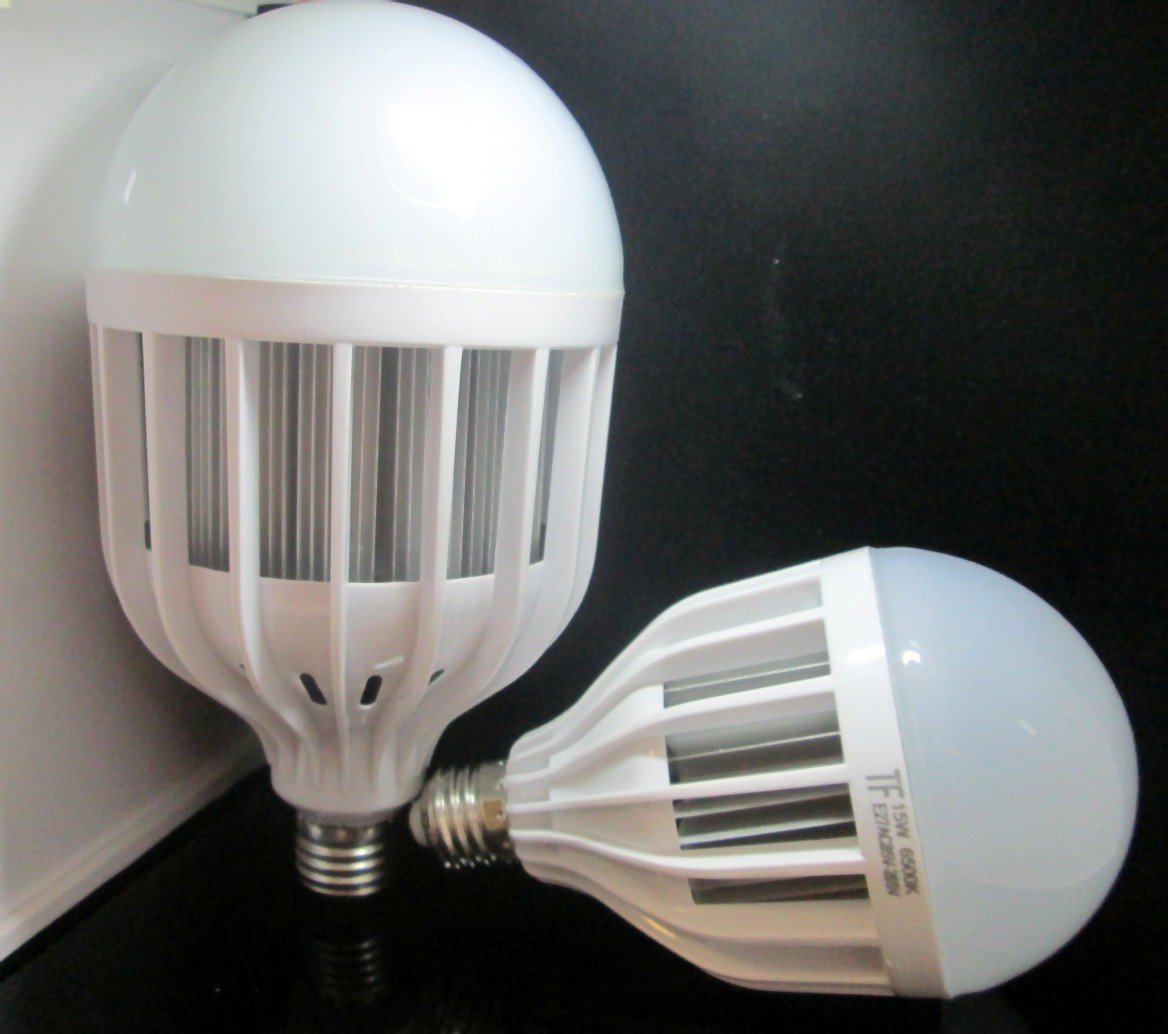 SAEnergyGroup's tweet image. 15W 220V LED CHIP BULB E27
Visit our Website For Information- saeg.co.za 
#LED #Chipbulb #E27 @SAEnergyGroup