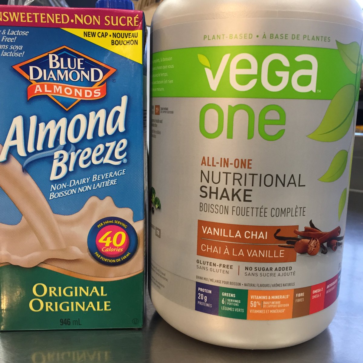 organicgarage's tweet photo. Thinking smoothie? Think Organic Garage. #SmoothieCentral #PowerYourBody @VegaTeam @AlmondBreeze https://t.co/IfzuezuWCX