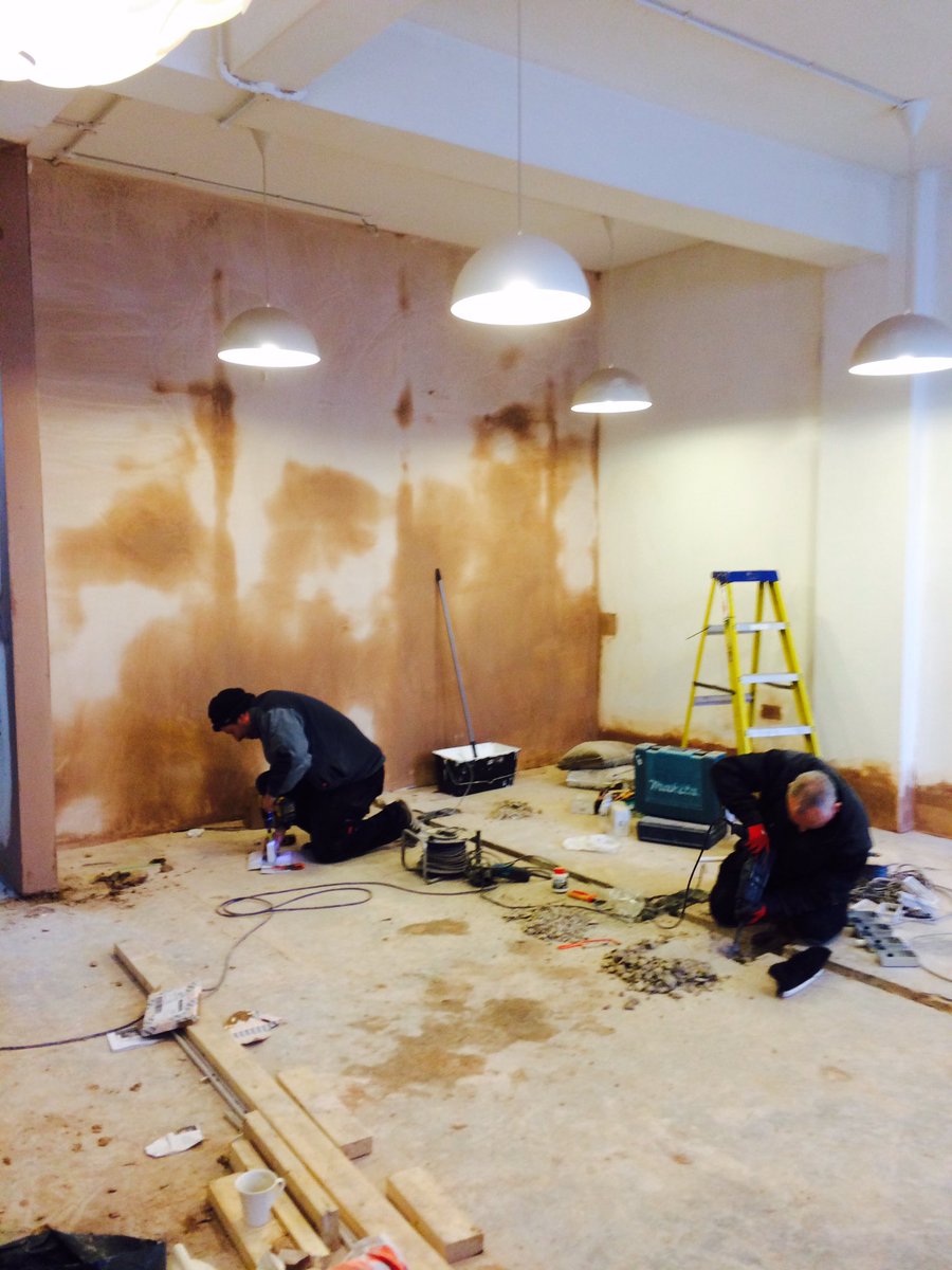 6salonservices's tweet photo. Plastering done, walls painted, lights in...every little thing's gonna be allwhite! #Leighonsea #hair #beauty @LeighOnSeacom https://t.co/3Rnjc3y8Bx