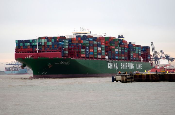 autoshipper100's tweet photo. One of the world's biggest brands, Amazon joins the world of freight..... https://t.co/VvzMDl6LNI #BizHour #Freight #Marine #Technology https://t.co/3GHeFsMjVQ
