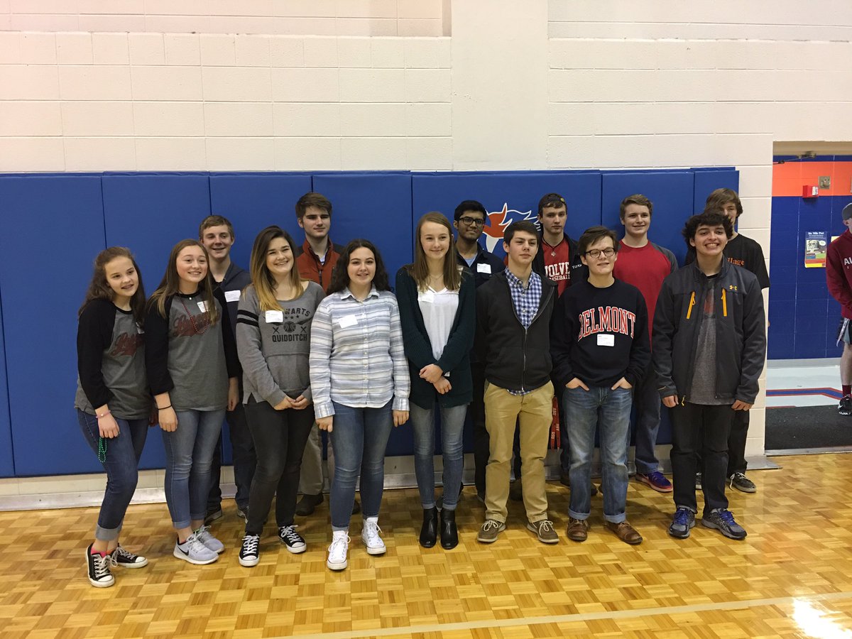 Cassie89038490's tweet image. @RCSWolvesPLN @nwgatechfair #RCSWolvesPLN #nwgatechfair RCS took 13 medals home!