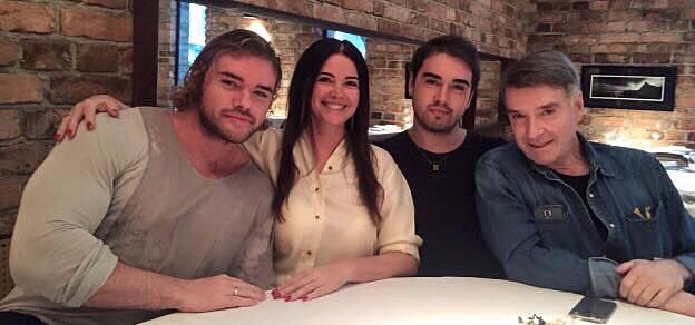 Está na hora de passar as coisas a limpo. Estamos com você pai. #ForçaEikeEstamosComVoce