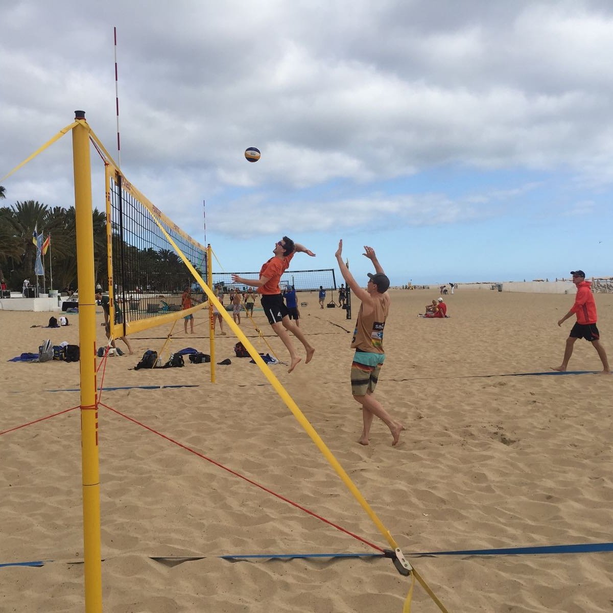 Tag 7! Die Oberschenkel brennen! 

#HSV 
#ENVISAL 
#OSPHH