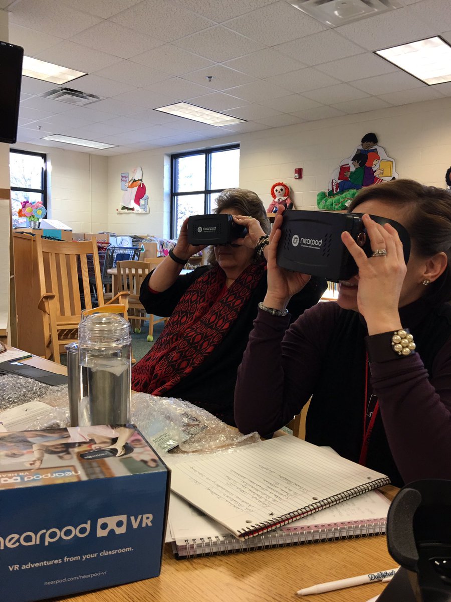 LaSaundaM's tweet image. RCS Academic Coaches preparing VR goggles for the classroom! @RCSWolvesPLN #RCSWolvesPLN #TeachRCS