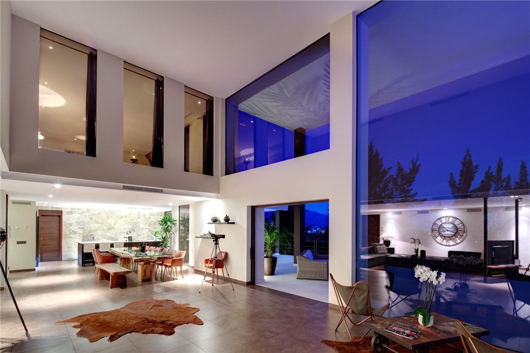 KFInternational's tweet photo. Relax in this #contemporary front-line golf course villa for sale in #LaAlqueria #spain with high ceilings and pool: https://t.co/wGJDcsR3ih https://t.co/9eoYRzxbG8