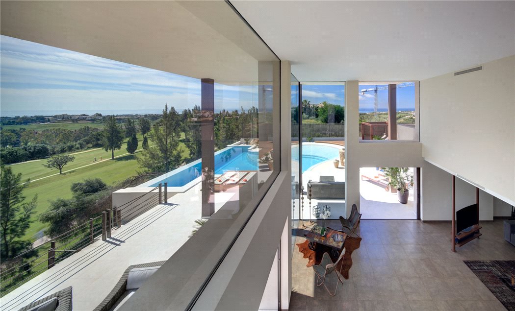 KFInternational's tweet photo. Relax in this #contemporary front-line golf course villa for sale in #LaAlqueria #spain with high ceilings and pool: https://t.co/wGJDcsR3ih https://t.co/9eoYRzxbG8