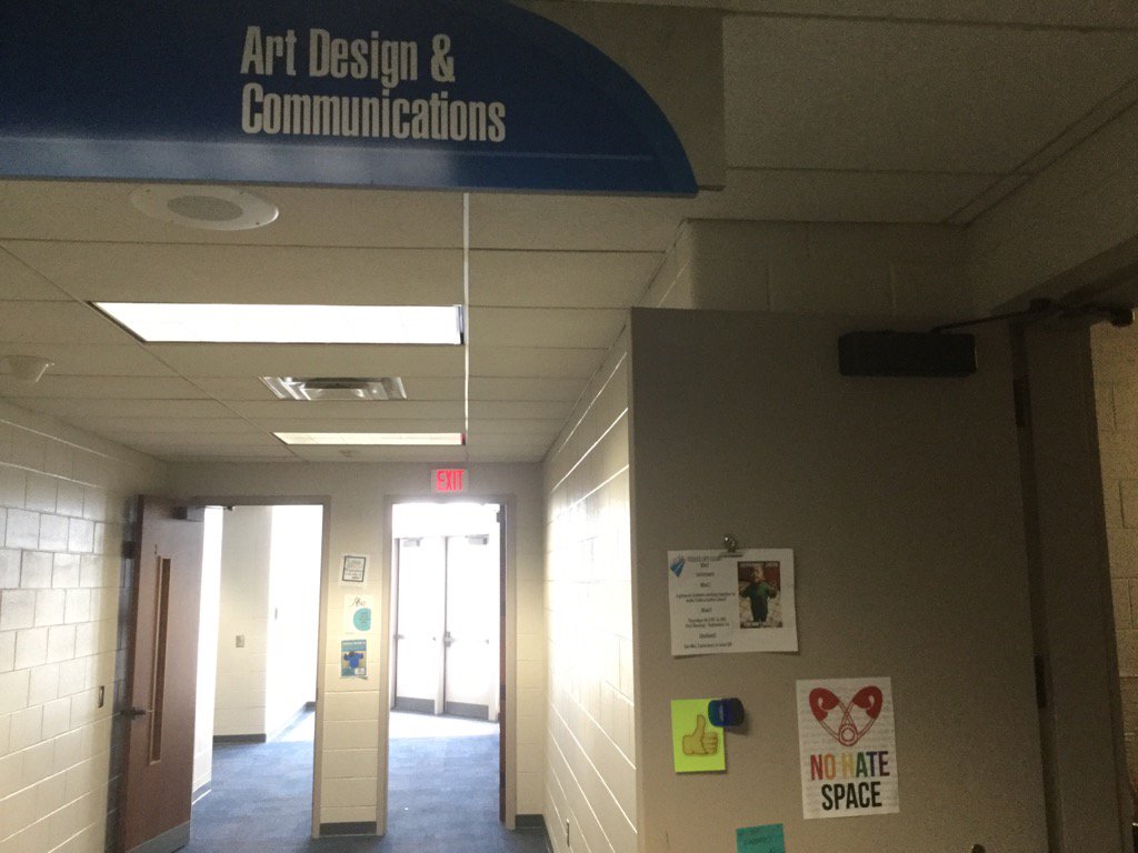 Smith_ADC's tweet photo. Tolles Career and Technical Center's Art & Design program supports #nohatespace https://t.co/EOS4IGpxwH
