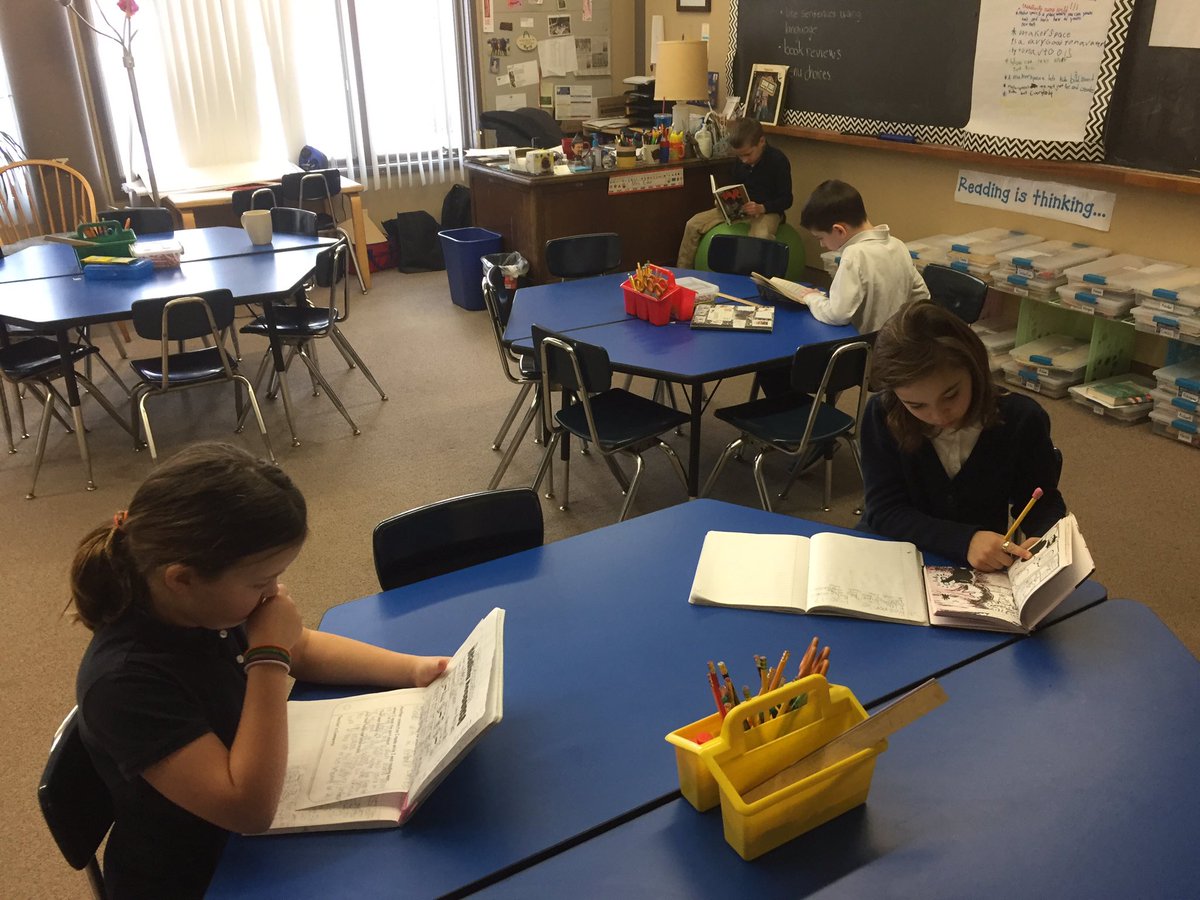 ErinEder1's tweet photo. 3rd graders @ACSRochester in literacy studio @InquiryByDesign #independentreading #readingresponses #literacyjournals #focusedreaders https://t.co/Ru56WadyMs
