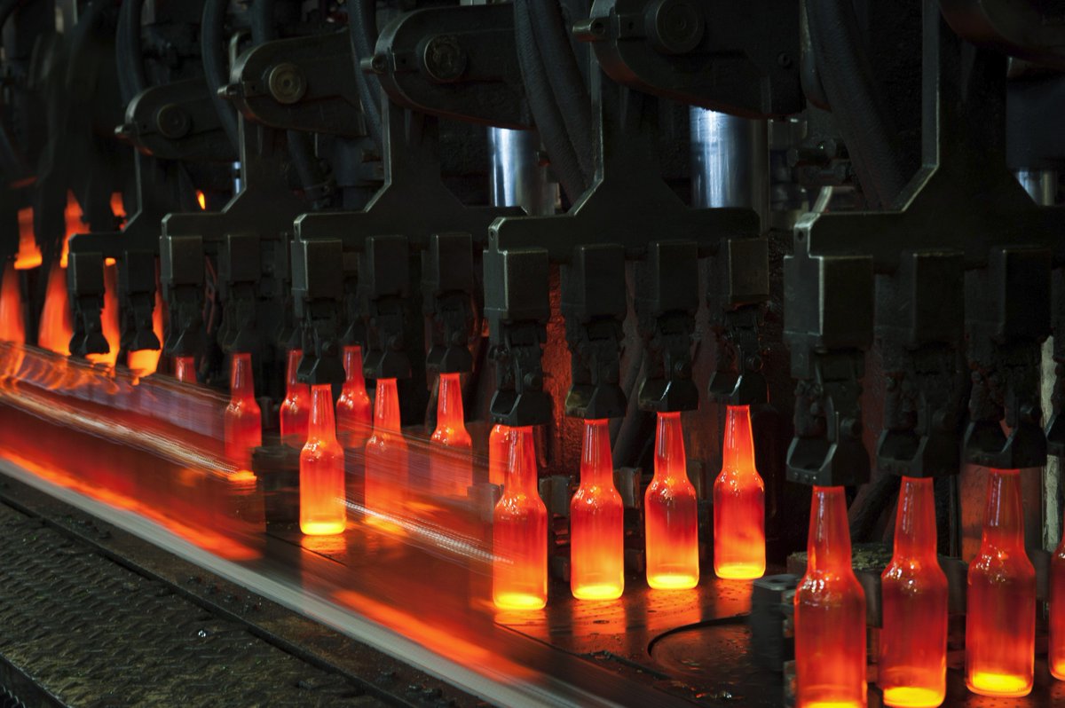 Encirc's tweet photo. We create containers for some of the world's most recognised brands. Take a look at our new glass catalogue https://t.co/GCqH7Pht9k https://t.co/FduJQBvQGN