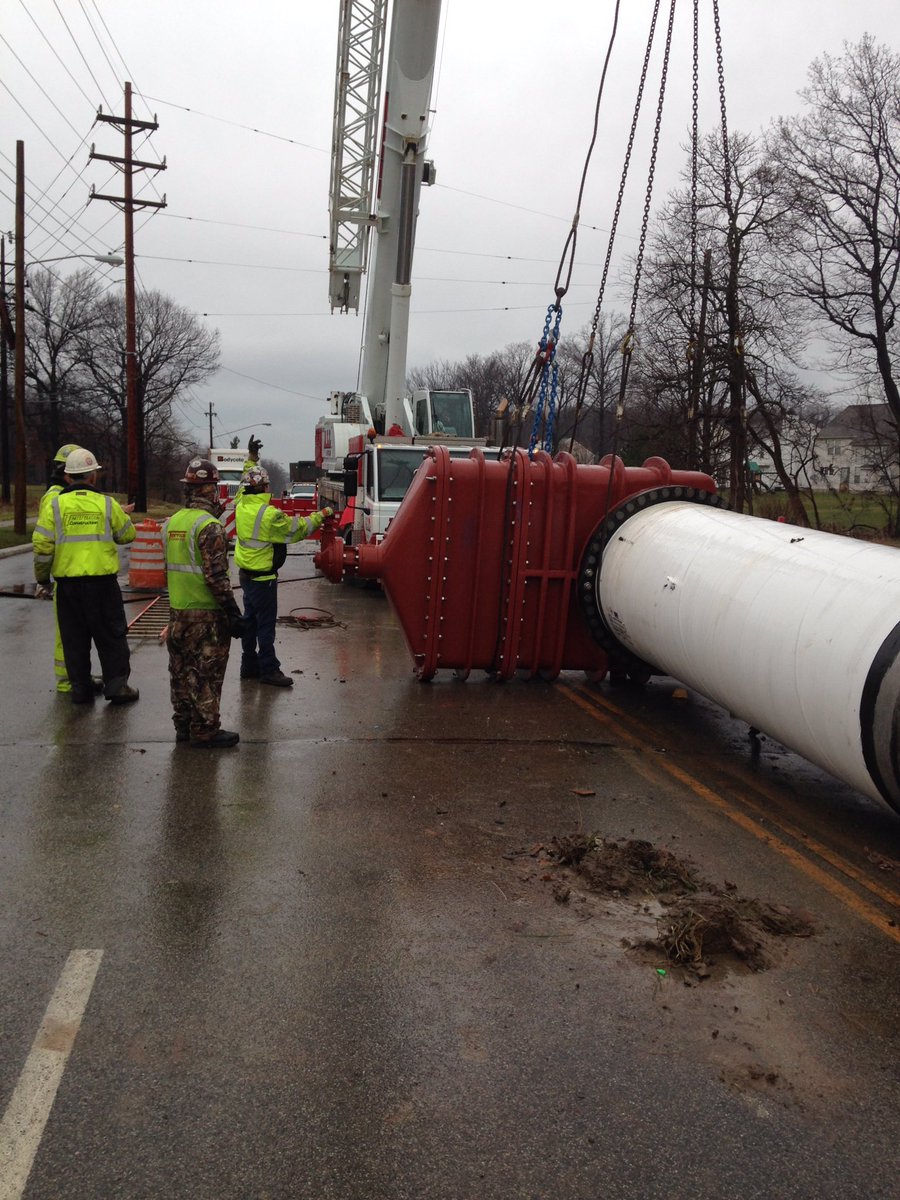 IUOELocal18's tweet photo. #AllCrane #waterline https://t.co/pxO09Y3lhK
