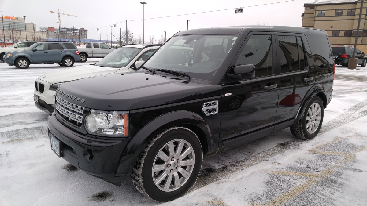MichaelLeek1's tweet photo. #winterdrivers #LandRover #LR4 #England https://t.co/ooyaHN11ud
