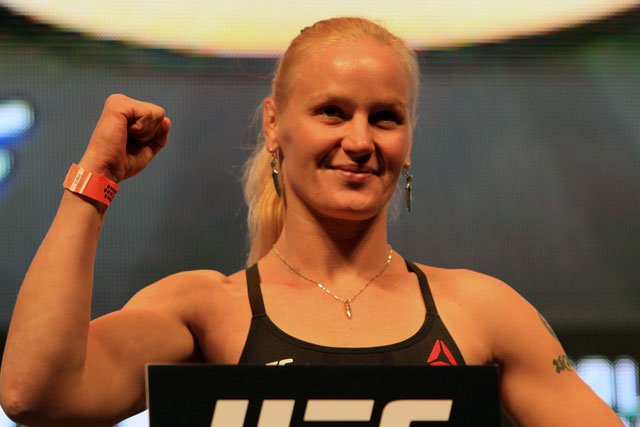 Jennyslaterrock's tweet photo. #BulletValentina #JuliannaPeña #UFC
https://t.co/8TWSrqRvtQ https://t.co/DJrwtvEuuD