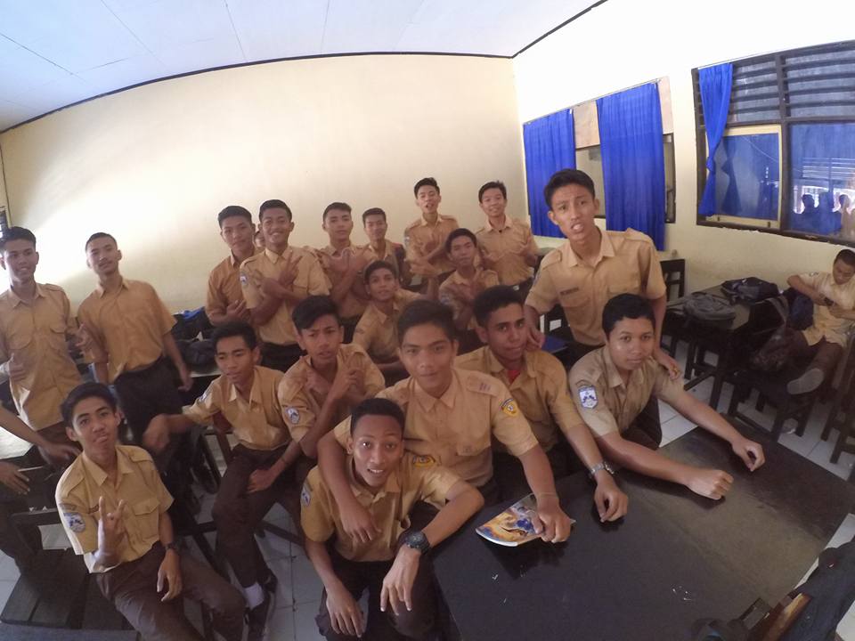 dirgaafd's tweet image. Catatan masa sekolah 12 TKJ :)
#GOODDAYRASAsmkn1selongbisa