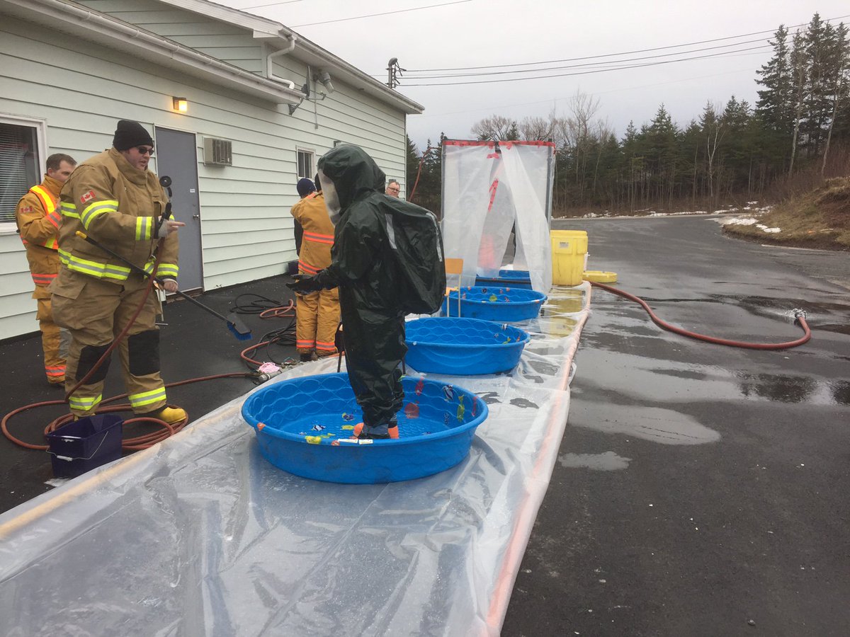 SS_TrainingLtd's tweet photo. Here are some photos of our team providing members of the #NorthernPulp Emergency Response Team with #HazardousMaterials Response Training! https://t.co/vZ3THDEISO