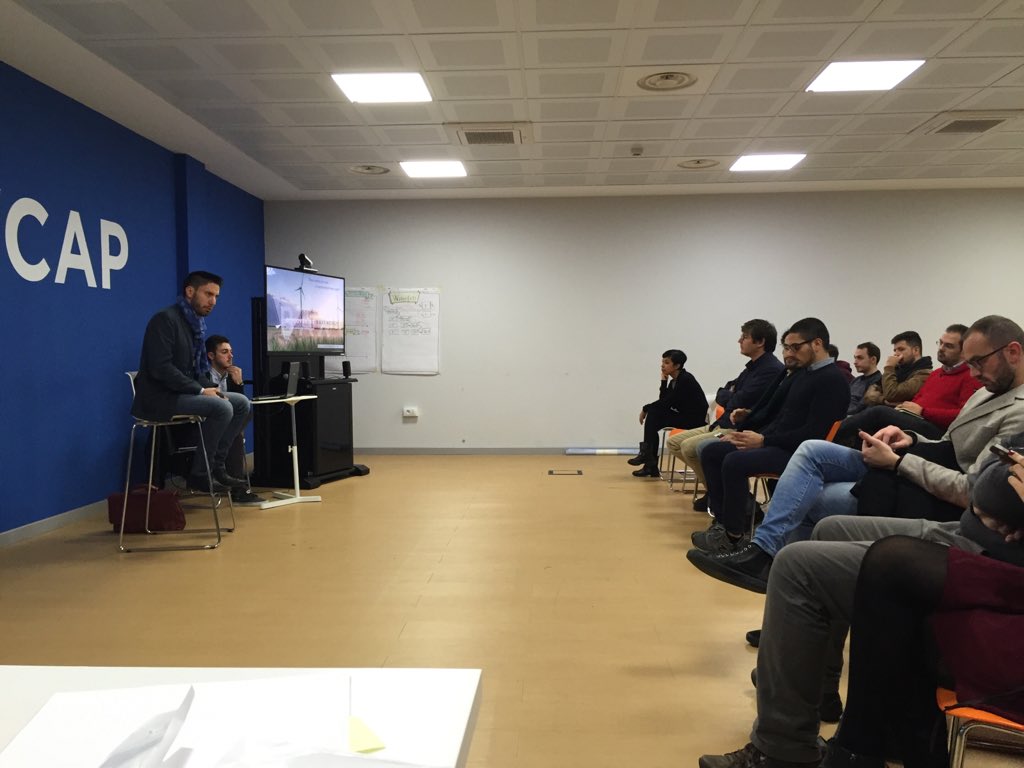 DBellanuova's tweet photo. Live al #YHStories! Il Ceo di @Bax_Energy racconta la storia del suo brand #youthub https://t.co/S3PR9EX1DJ