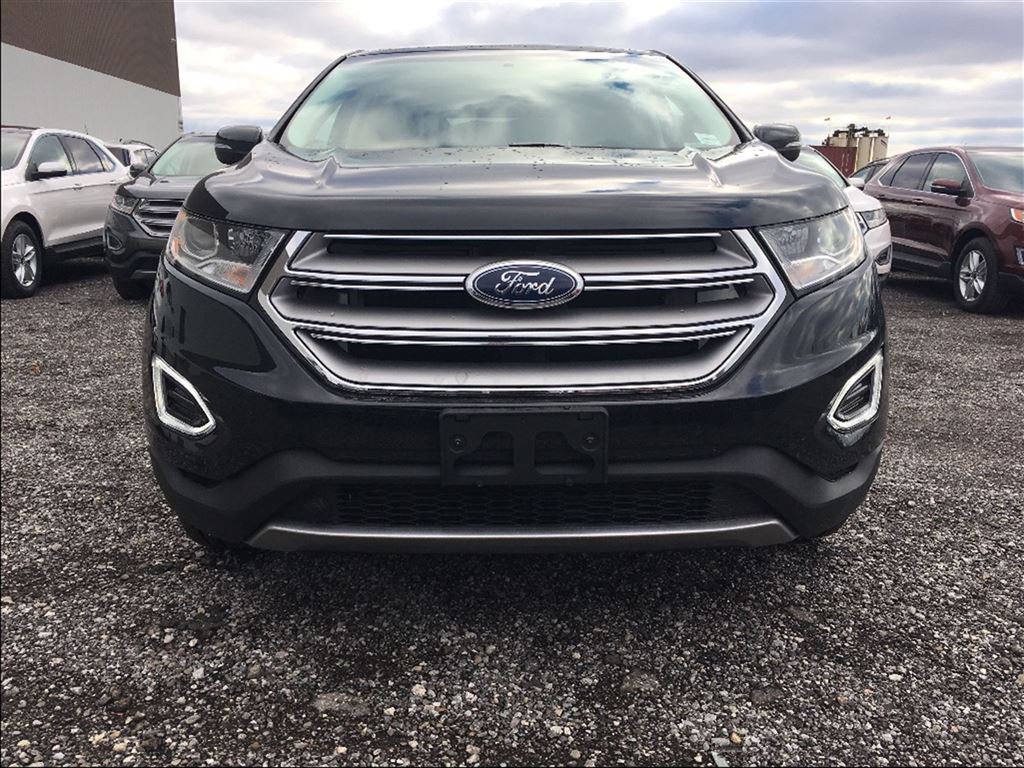 PlanetFord's tweet image. 2017 #Ford Edge SEL FWD in Shadow Black! Featuring Remote Start &amp;amp; Technology Package! See more Edges here: ow.ly/CKOV308uqzo