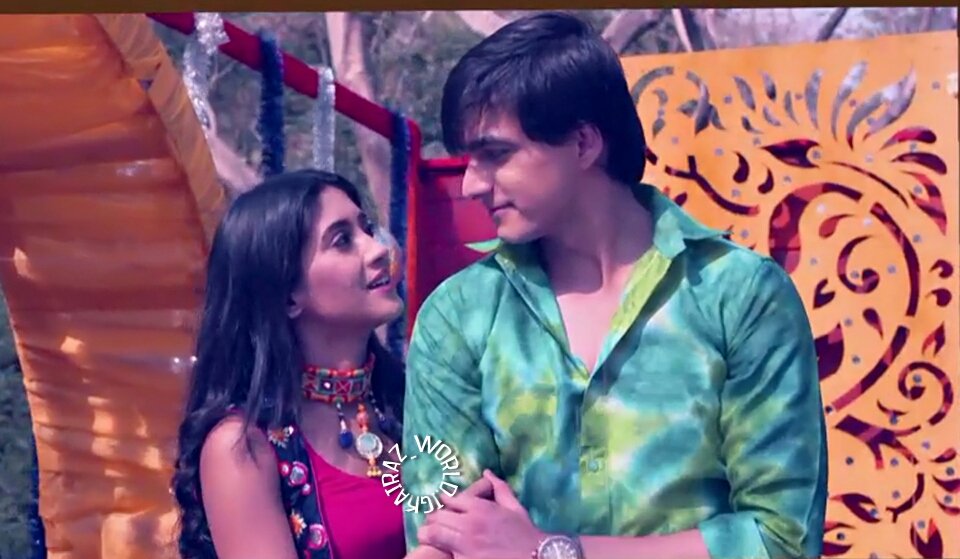 samiee_ps's tweet photo. Dont miss today's episode guys 😍🔥
@momo_mohsin @shivangijoshi10 @bhavnavyas 
@momo_mohsin @shivangijoshi10 @bhavnavyas https://t.co/IElEPOn3Sc