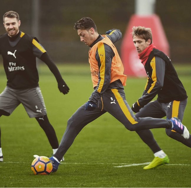 M10's tweet photo. Preparing for this important @PremierLeague week! ⚽💥 #2games #AFCvWFC #CFCvAFC #COYG #NeverFollow @Arsenal https://t.co/WGMaFx2nQm