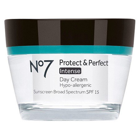 RankandStyle's tweet photo. Check out the top ranked skincare products of 2017 here: https://t.co/kl6gmDsD6X Congrats @No7USA you're #1! #top10 #rankandstyle https://t.co/2Svnw30QYu