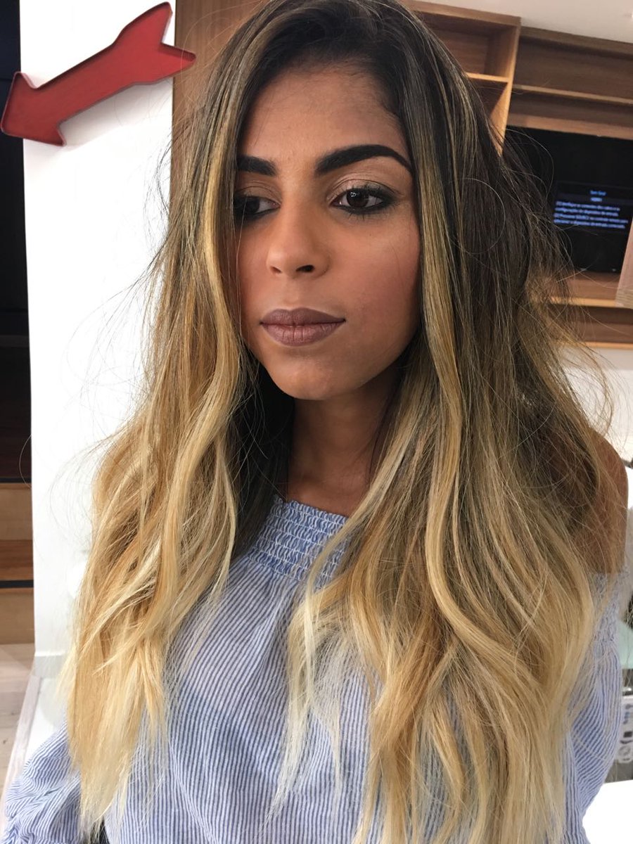 espacogioh's tweet photo. Cabelo estilo praiano feito pela Vânia Cruz e make da Carla Barraqui. #espacogioh #bondangel #braehaircare #haircolor #hairstyle https://t.co/703AR03IeP