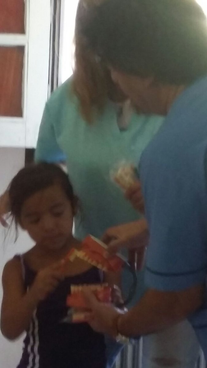 Luchessialfredo's tweet photo. Charlas de #SaludBucal a los niños que concurren a la Colonia Municipal de la República de los Niños https://t.co/WIlwDwPhBK