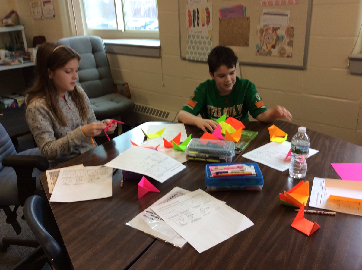 MrsMay9's tweet photo. Attending to precision and persevering with origami in math! https://t.co/8thyB1p3A2