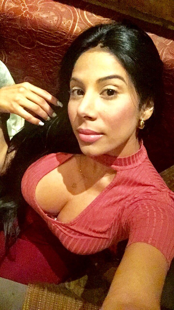 yannua's tweet photo. 👸🏻 https://t.co/g0xMU9fbsC