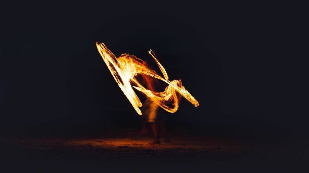 sudeepshyamal's tweet photo. Burn it up
#fireblowing #firespinning #firepoi #firefans #fireball #bartenderlife #phiphi … https://t.co/aewDKycijL https://t.co/1EN5BJrA9y