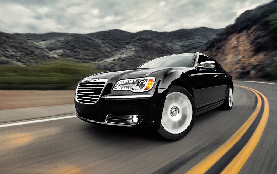 vvmotors's tweet photo. Monday in Motion - Chrysler 300 #MondayInMotion #Chrysler https://t.co/6raiyMfmT1