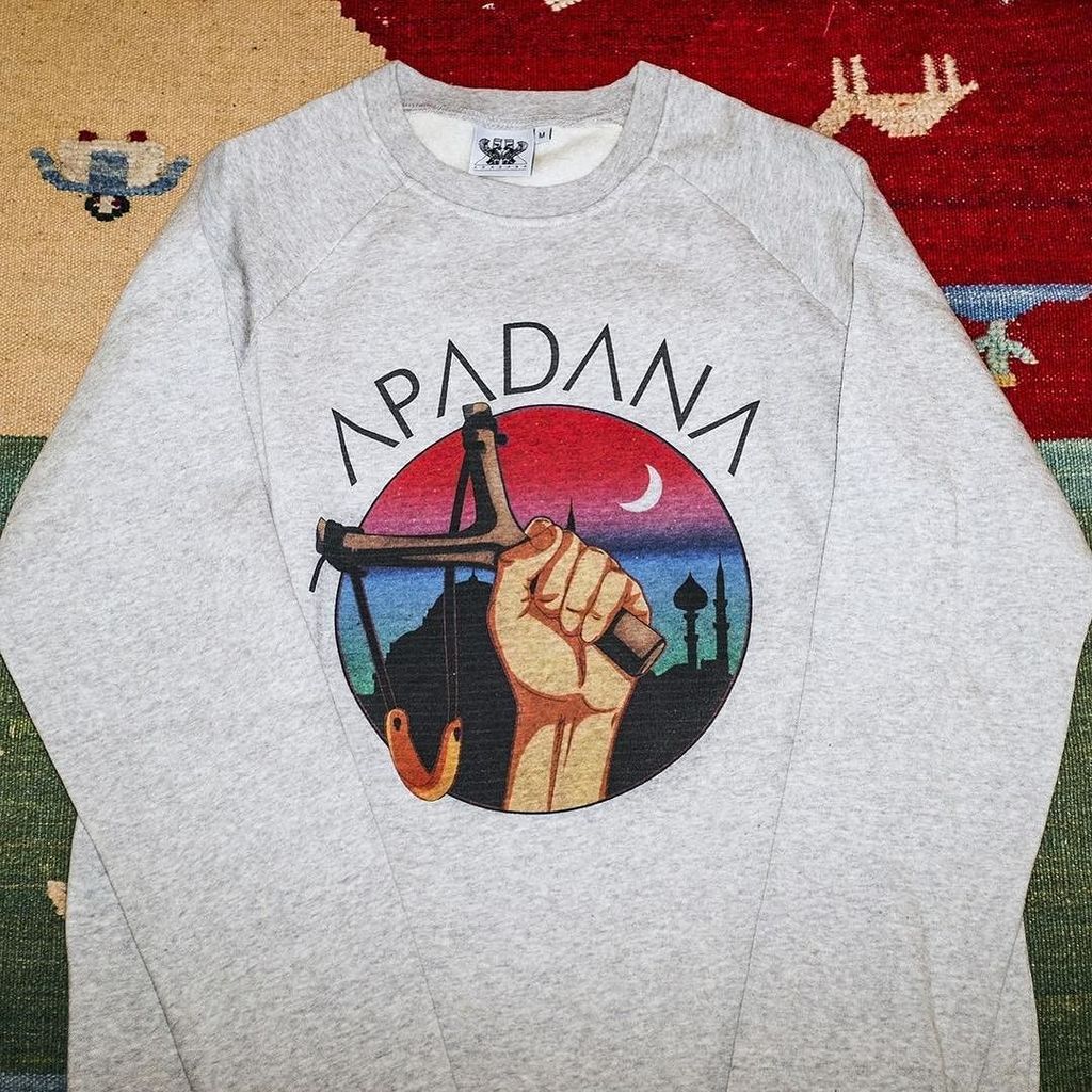 apadanaparis's tweet photo. #apadana #apadanaparis https://t.co/r7Mww0YZNT https://t.co/isplyXv3jb