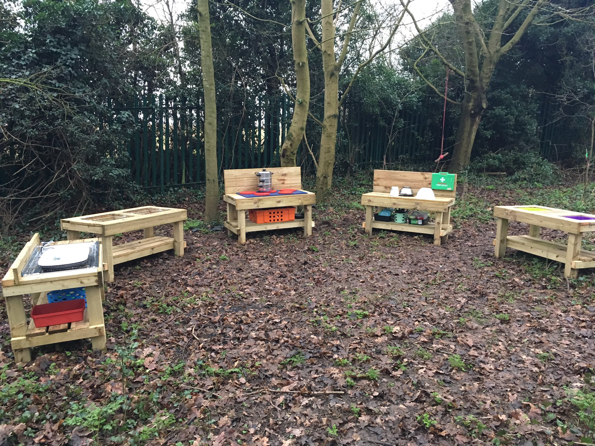 OLST Cubbington on Twitter: "Fantastic new mud kitchen installed in our forest school area ...
