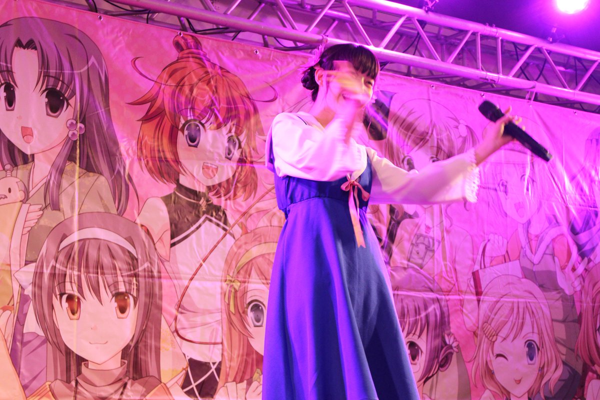 m99if93a's tweet photo. #ITF2016 ⑨ 二日目 地下街
1.始め前に、はるきゃんのソロいっぽんみち!!!「よいこの出番♪」
あああ、レコーダー用意すれば………
2.次はさきあちゃんのソロレベルアップ、まだ開場してないのにファンたち凄い熱意。演出もレベルアップした、いいね☺️
#知多娘 https://t.co/AnOJ9KRFpi
