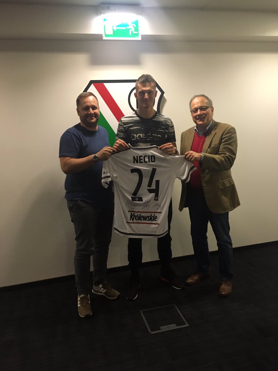Tomas Necid bude hostovat do 30.6.2017 v Legia Varsava. <a href="/ceskarepre_cz/">Česká fotbalová reprezentace</a> <a href="/BursasporSk/">Bursaspor</a> <a href="/PECZwolle/">PEC Zwolle</a> @PFC_CSKA_MOSCOW <a href="/Aktualnecz/">Aktuálně.cz</a> <a href="/sportCT/">ČT sport</a>