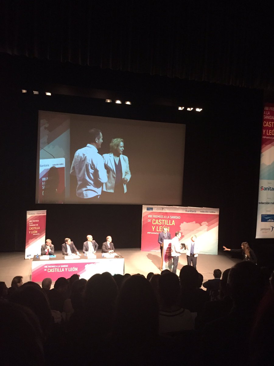 IbnRosa's tweet photo. #Semescyl #8PremiosCyL premio para enfermería de urgencias de Complejo Asistencial de Burgos!!! Enhorabuena!!! https://t.co/LsyHMRLOYI